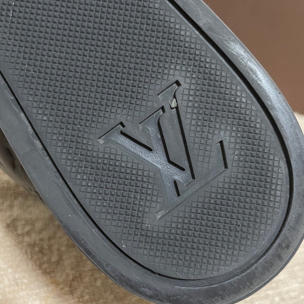 Louis Vuitton Black High-Top Sneakers - Picture 10 of 14